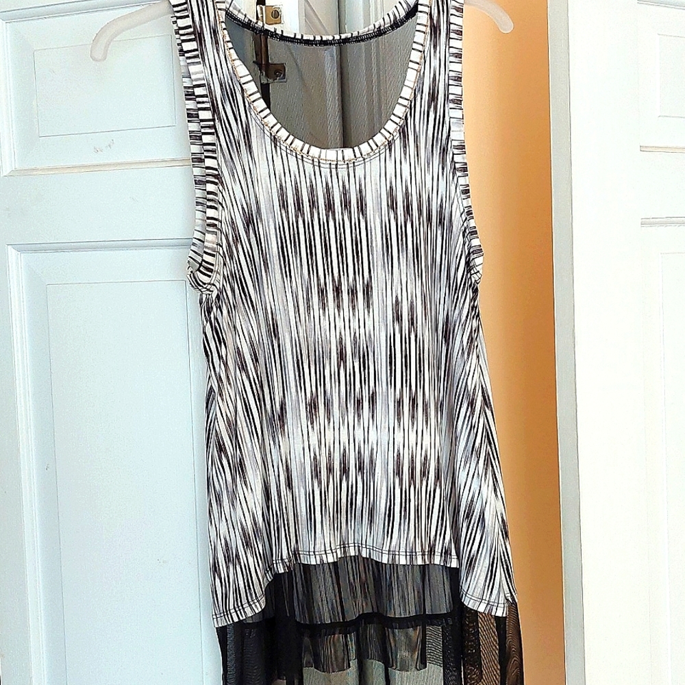Jennifer Lopez tunic top NWOT